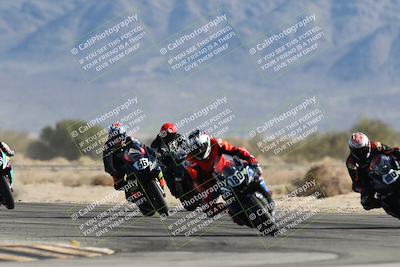 media/Dec-07-2025-CVMA (Sun) [[3e7d2de5dc]]/Race 4-Supersport Middleweight/